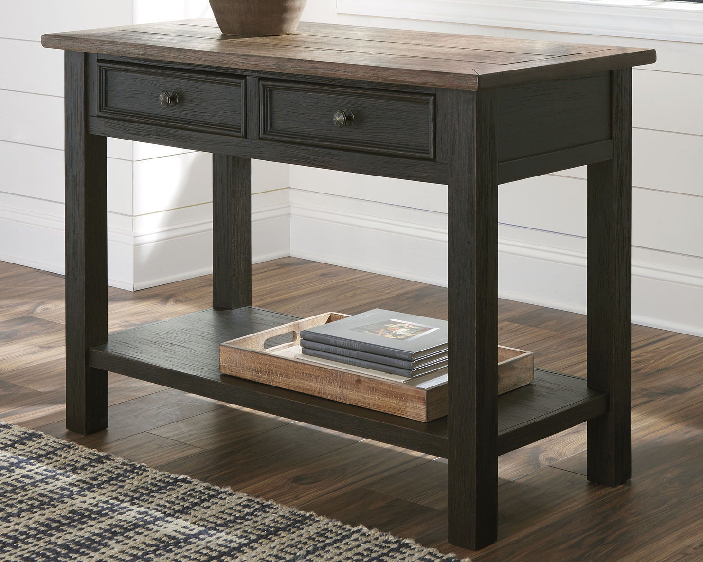 Tyler Creek - Grayish Brown / Black - Sofa Table