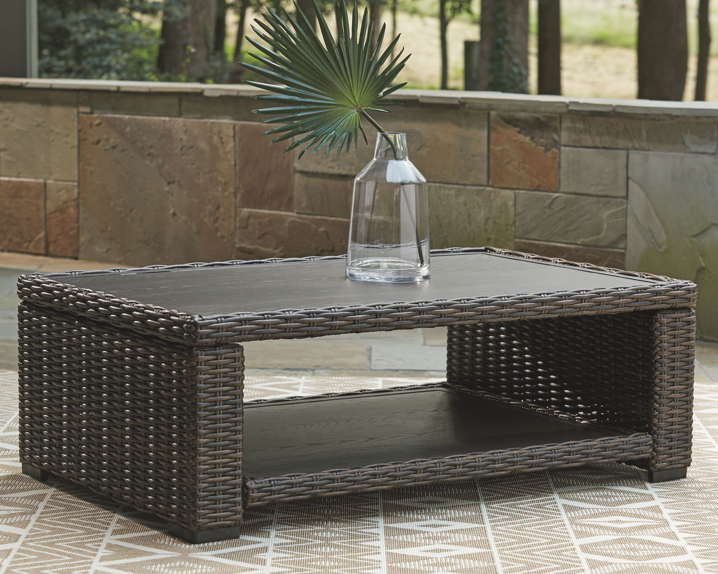 Grasson Lane - Brown - Rectangular Cocktail Table