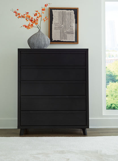 Danziar - Five Drawer Wide Chest - Black